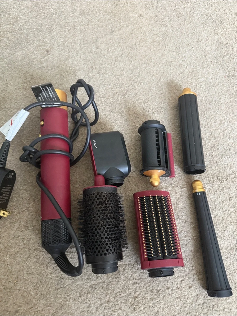 Dyson Air Wrap mint condition Hot Air Brush with Multiple Attachments